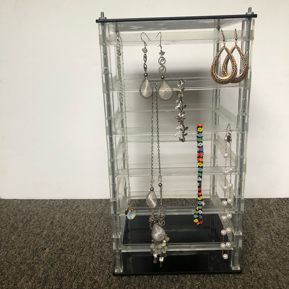 Jewelry organizer